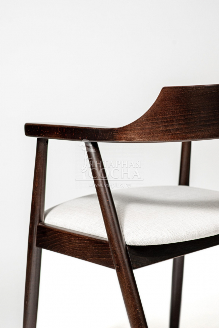 Полукресло Mercurius мягкое темный орех Полукресло Mercurius мягкое темный орех