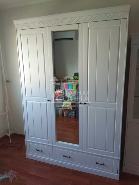 Шкаф Дания 3-створчатый №4 Шкаф Дания 3-створчатый №4