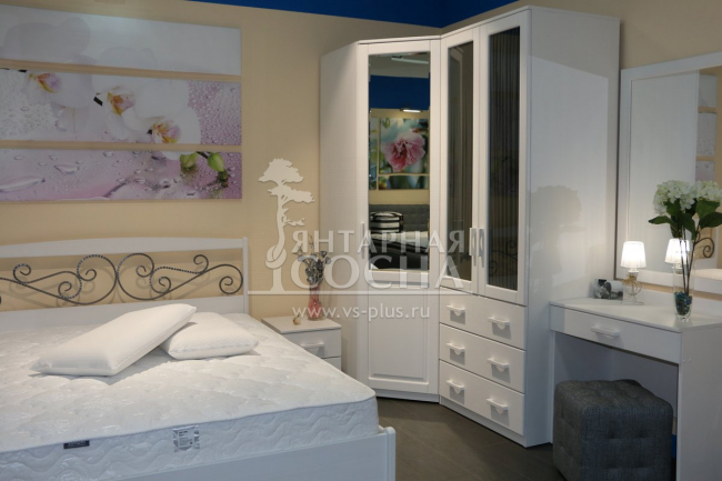 Шкаф платяной с 3-мя ящиками Коста Бланка Шкаф платяной с 3-мя ящиками Коста Бланка