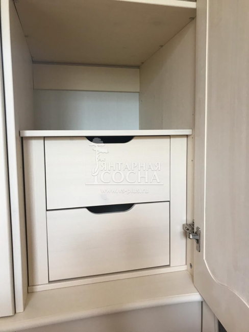 Шкаф 3-х дверный Лебо с зеркалом Шкаф 3-х дверный Лебо с зеркалом