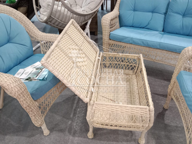 Плетеный комплект для отдыха из искусственного ротанга LV-520 White-Blue Плетеный комплект для отдыха из искусственного ротанга LV-520 White-Blue