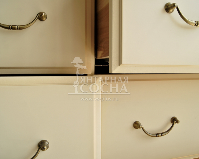 Комод «Leontina» на восемь ящиков арт ST9316/2 Комод «Leontina» на восемь ящиков арт ST9316/2