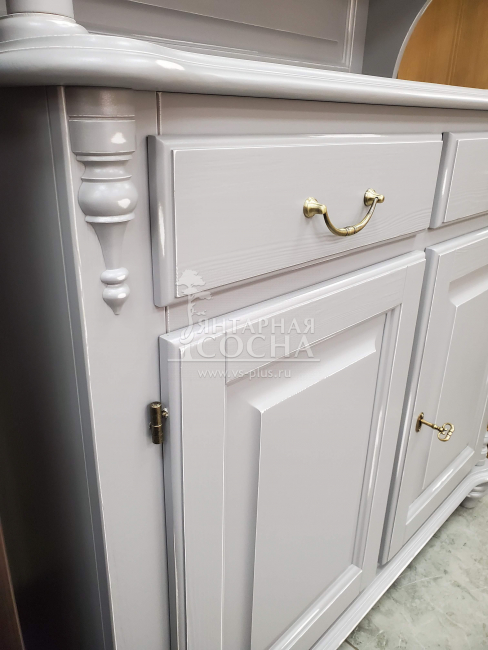 Шкаф-буфет Скандия 2-створчатый с подсветкой, стекло с витражной сеткой из массива сосны Шкаф-буфет Скандия 2-створчатый с подсветкой, стекло с витражной сеткой из массива сосны