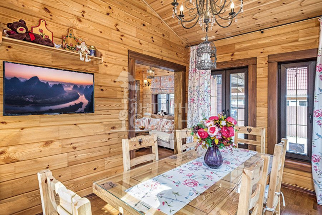 Стул CANCOEUR с сердечком Стул CANCOEUR с сердечком