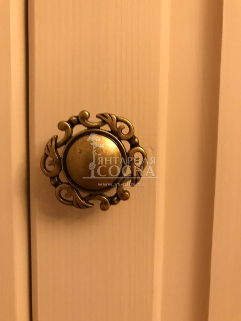 Шкаф 3-х дверный Лебо с зеркалом Шкаф 3-х дверный Лебо с зеркалом