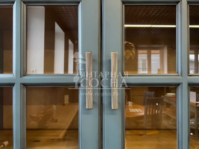 Шкаф-буфет "Брусно" 2-створчатый из массива сосны Шкаф-буфет "Брусно" 2-створчатый из массива сосны