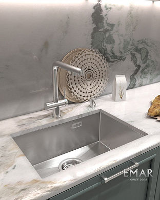 ��������� EMAR 7020