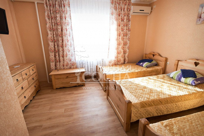 Кровать двуспальная LCOEUR Кровать двуспальная LCOEUR