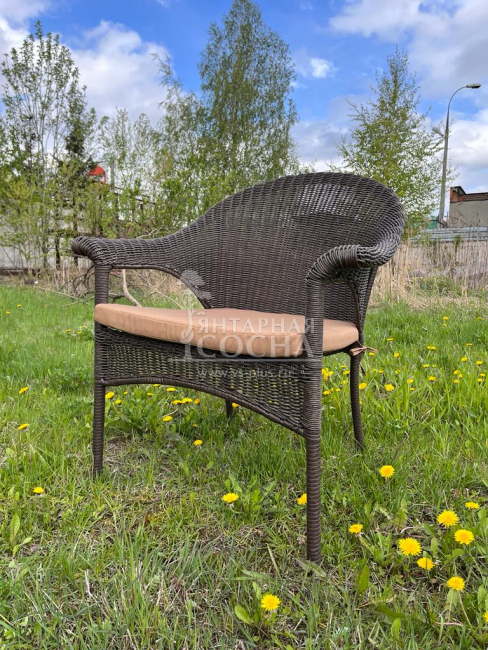 Плетеное кресло LV-140B Brown с подушкой в комплекте Плетеное кресло LV-140B Brown с подушкой в комплекте